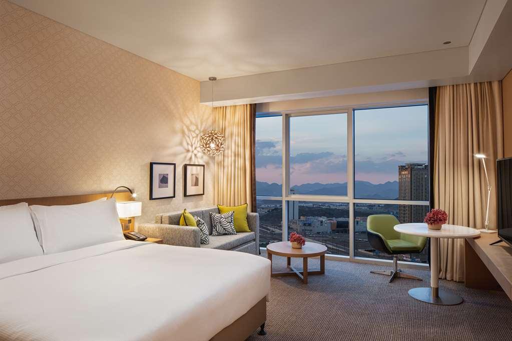 Doubletree By Hilton Fujairah City Δωμάτιο φωτογραφία