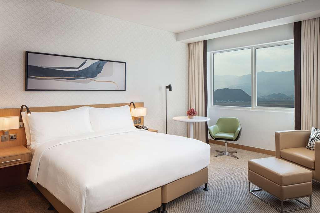 Doubletree By Hilton Fujairah City Δωμάτιο φωτογραφία