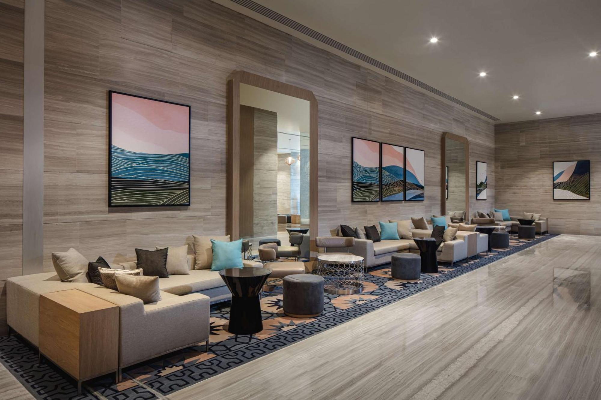 Doubletree By Hilton Fujairah City Εξωτερικό φωτογραφία The lounge at the airport
