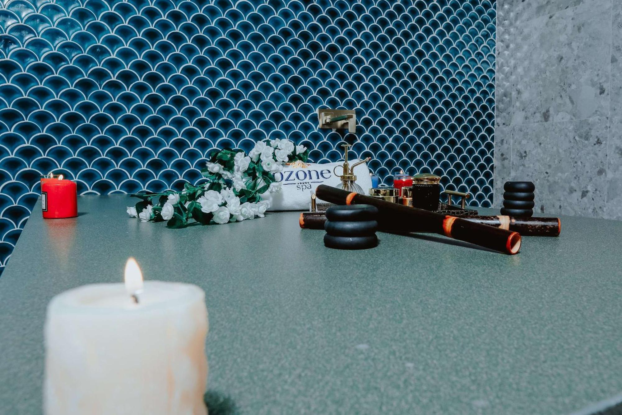 Doubletree By Hilton Fujairah City Εξωτερικό φωτογραφία A candle and incense
